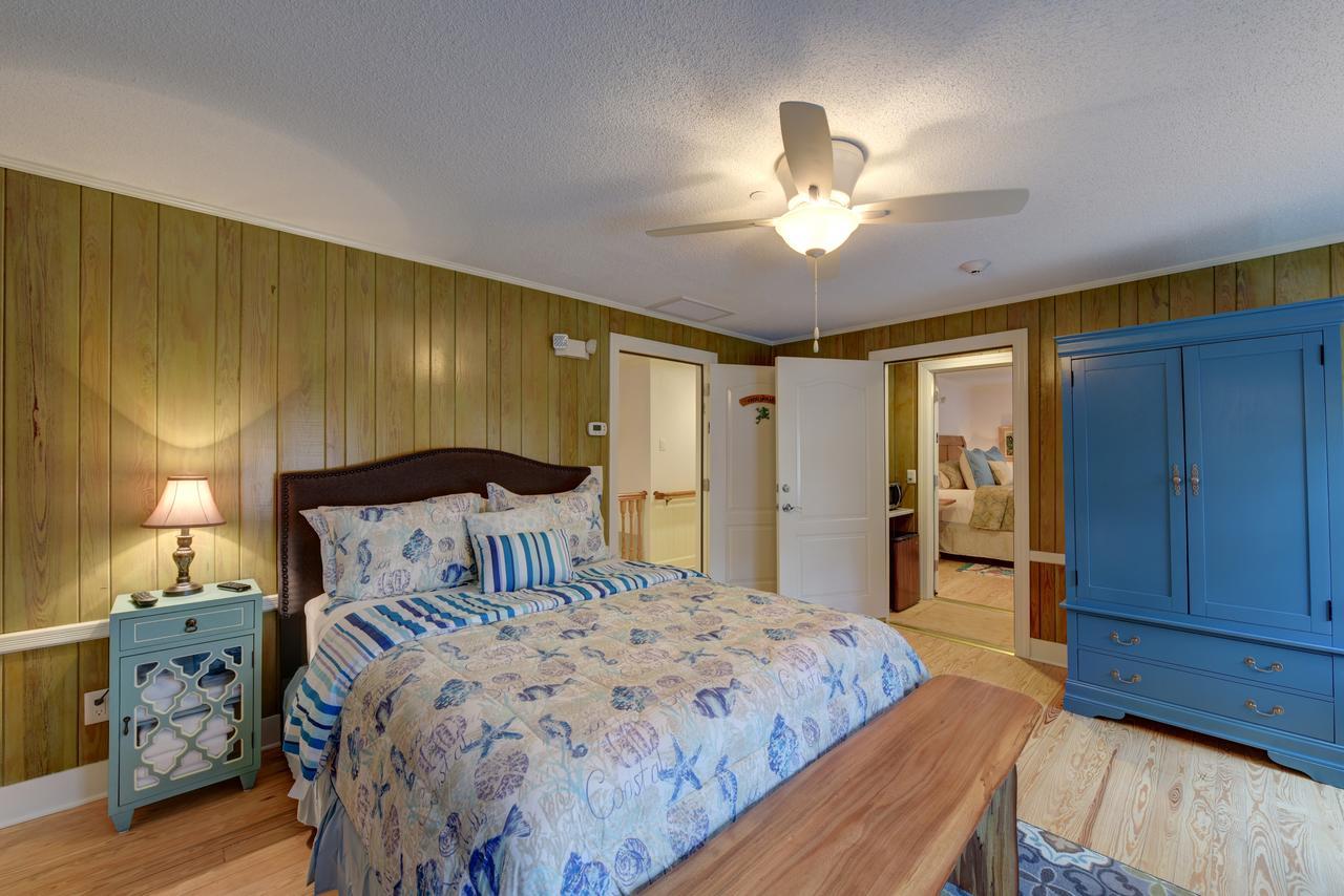 The Grey Owl Inn St. Simons Island Exterior photo