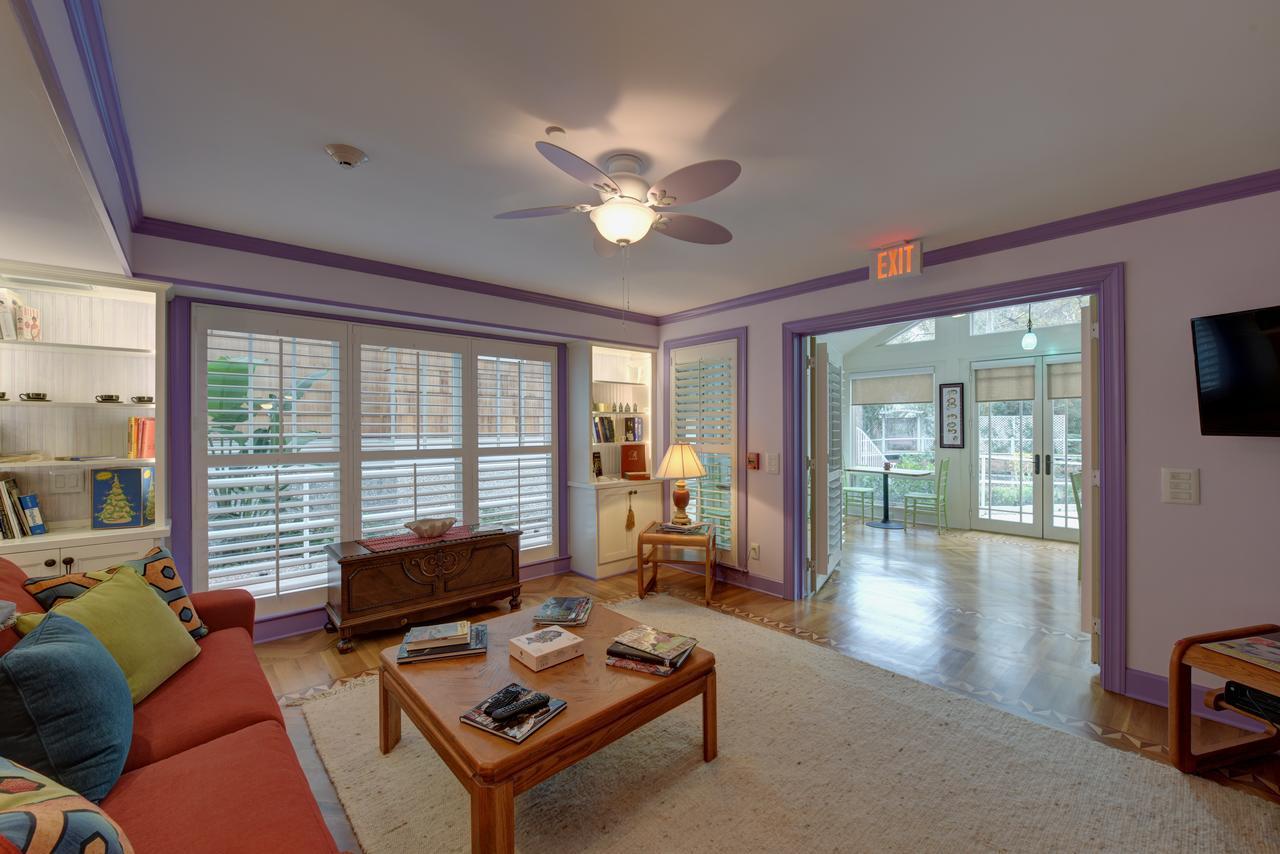 The Grey Owl Inn St. Simons Island Exterior photo